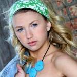 Wide Stretch Womens/Teens H..