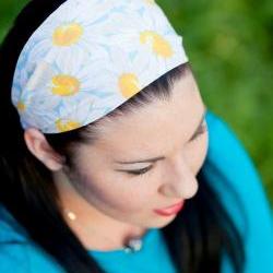 Bandana Headband, Spring Pastel Headband, Daisy Hairband, Womens/Teens Bandana- Daisies in a Blue Sky